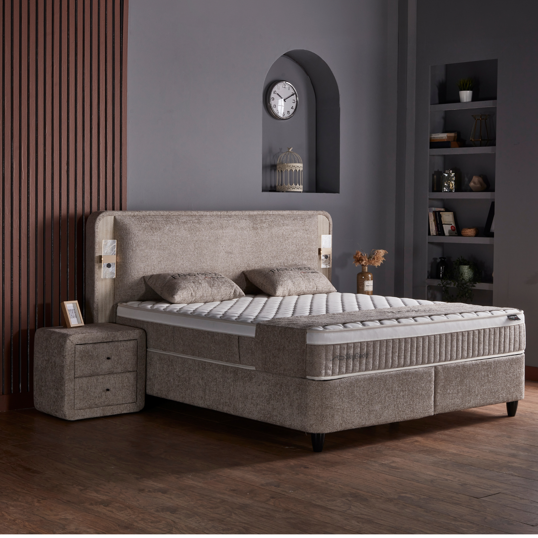 Fancy Boxspringbett mit Matratze LED