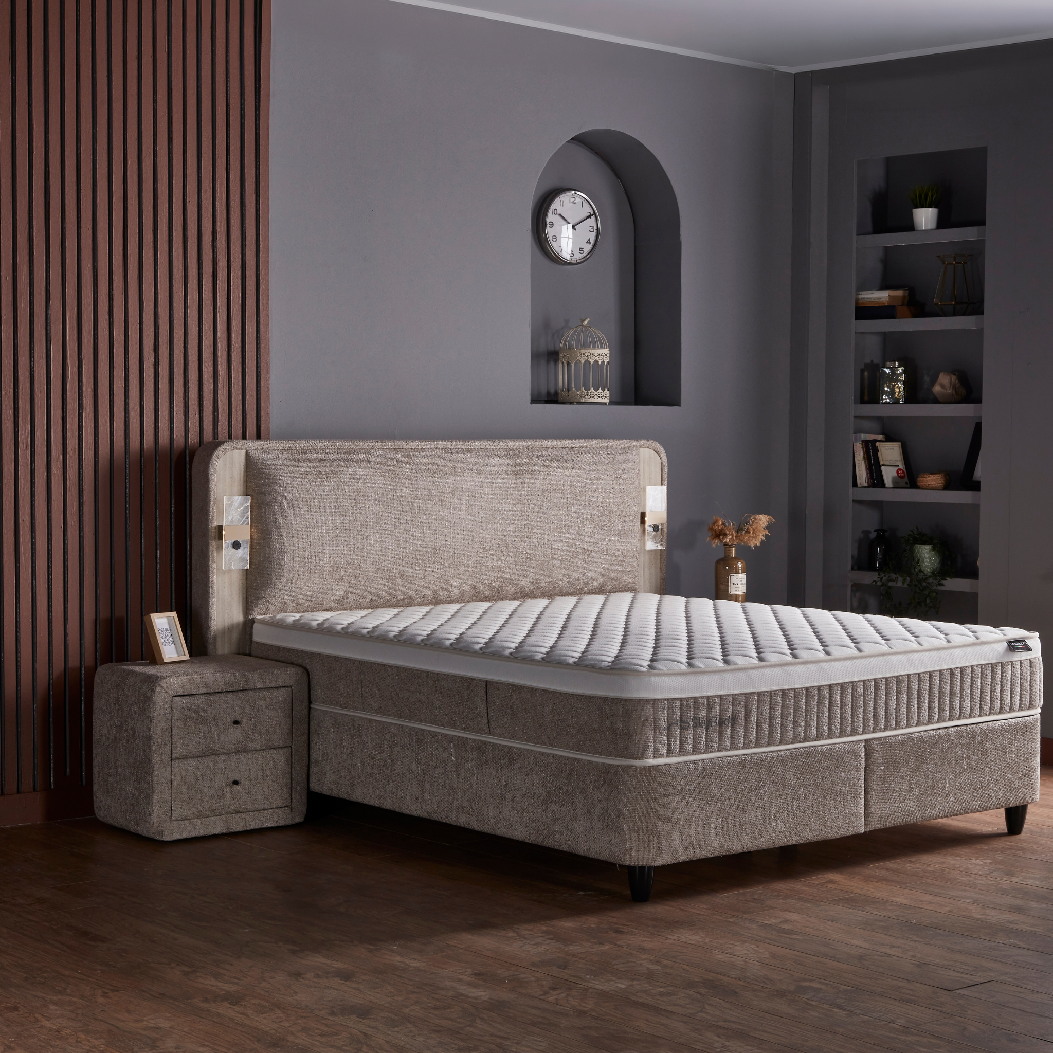 Fancy Boxspringbett mit Matratze LED