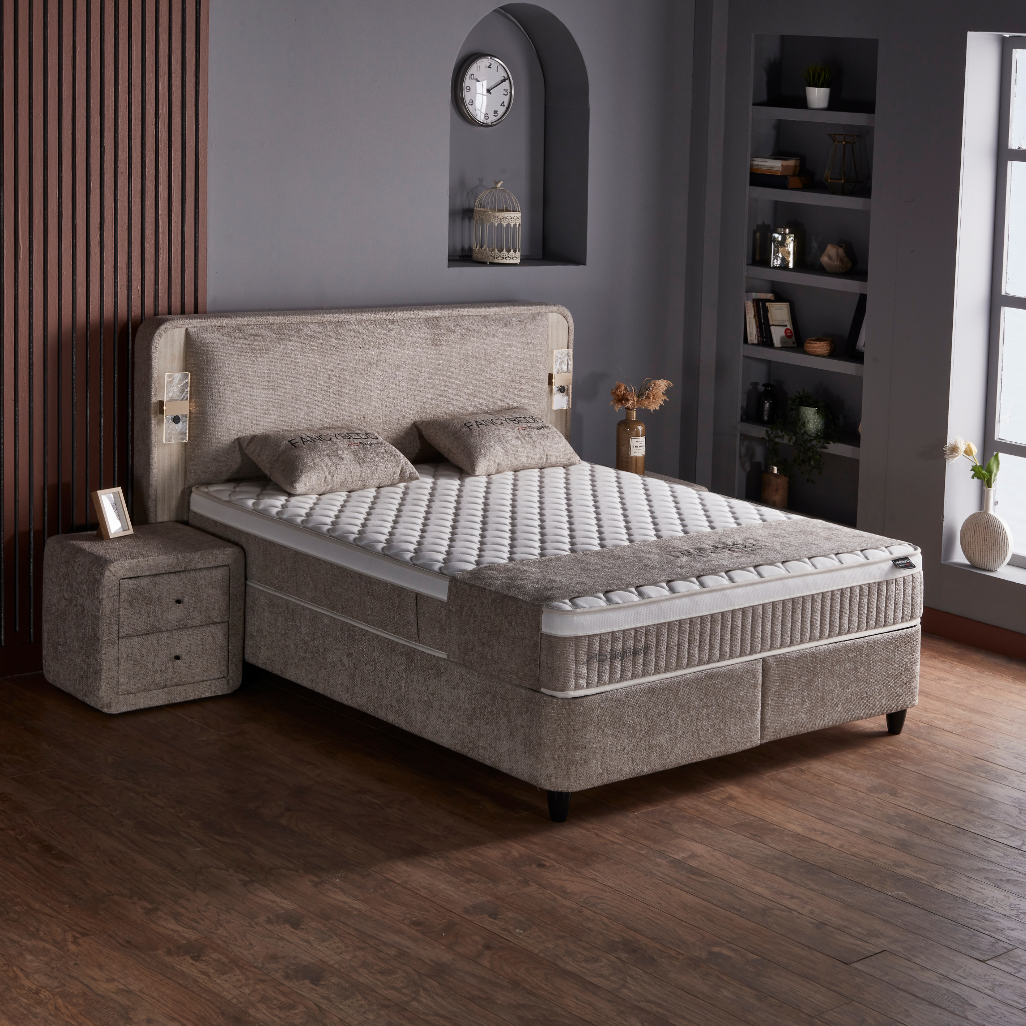 Fancy Boxspringbett mit Matratze LED